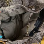 ✨3xHP✨G.I.L.I.
Gili Leather Snakeskin Shoulder Bag✨ Silver Photo 15