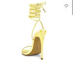 FEMME LA Luce Minimal Heeled Sandal in Sol Yellow Size 5 Photo 2