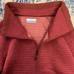 Columbia Pullover Photo 1