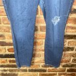 Torrid  Medium Wash Blue Distressed Denim Stretch Jegging Jeans Women's Size 22 Photo 2