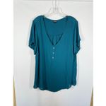 Torrid 001 -  Georgette Hi-Low Henley Blouse V Neck Lightweight size 2/18-20 2X Photo 1