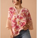 NWT Boutique Boho Crochet Flutter Sleeve Pink Floral Top by Bohera Size M Photo 1
