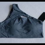 Alphalete  Asymmetrical Bra Alphalux Photo 1