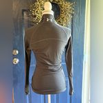 Under Armour  Women's Charcoal Long Sleeve Cold Gear Fitted Top size Small Photo 4
