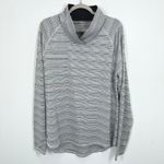 Under Armour  Women's Size 2X Striped Cowl Neck Long Sleeve Athletic Pullover Photo 1