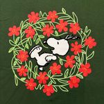 Peanuts Snoopy Flower Wreath T-Shirt Size Medium Photo 1