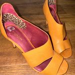 Coach  New York Tan Leather Women's Peep Toe Heels Photo 6