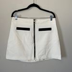 EXPRESS White Black Front Zip Mini Skirt Size 12 NWT Color Block Photo 0