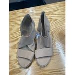 Eileen Fisher Women's Beige Leather Zip Back Block Heel Platform Heels 11 S17 Photo 1