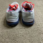 ASICS  Women's 8.5 Gel-Kayano 28 Discontinued Running Shoes Photo 3