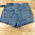 Wild Fable  Women's Medium Wash Super-High Rise Jean Shorts - Size 8 - NWT Photo 5