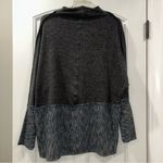 Mystree  Stylish Two-Tone Sweater Women’s Medium Photo 6