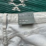 Wild Fable Super High-Rise Curvy Mom Jeans Light Wash Distressed Size 18 Photo 7