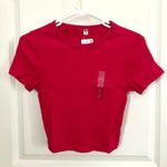 Uniqlo Ribbed Crew Neck Short Sleeve Cropped T-shirt in Pink Photo 1