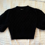 Olivaceous  Sweater Cropped Black Photo 0