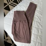 Beyond Yoga  butter leggings Photo 0