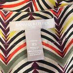 Banana Republic Outlet Chevron Print Brown Beading Sleeveless Blouse Top XS Photo 3