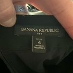 Banana Republic  minimalist business casual 4 petite pencil skirt Photo 2