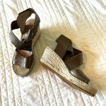 Eileen Fisher Willow Espadrille Wedge in Bronze. Size 7.5. Photo 2