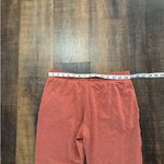 Vuori  Performance Joggers Rust Red Drawstring Pants Size Medium Photo 4