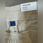 Old Navy NWT Women’s High-Waisted StretchTech Shorts Size XL Photo 3