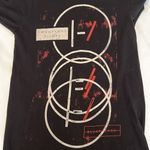 Rock Me size small TwentyOne Pilots short sleeve distressed band T Photo 10