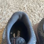 Brooks  Women's Gray Adrenaline Athletic Shoes with Minor Wear/Damage Size 9 Photo 4