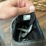 Vans  Ward Black White Skate Shoes Canvas Sneakers - Women's 7 Photo 4