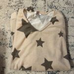 GeeGee  Sweater star Photo 2