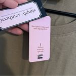 Simply Southern NWT Long Sleeve T-Shirt Size XL Floral Lion Tracker Conservation Photo 5