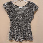 Joyna Smocked Floral Flutter Sleeve Top Womens Medium Black White Rayon Photo 0