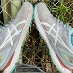ASICS Gel Nimbus 22 Running Shoes Women's Size 9 Gray Photo 5
