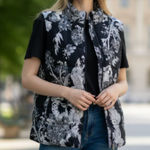 NWOT Applique Jacquard Puffer Vest Jacket Chico's 1 US M Photo 0