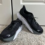 Hoka Black s Photo 0