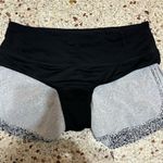 Lululemon Run Times Short (4-way Stretch 4") Ditsy Daisy White Black / Black Photo 11