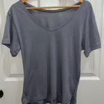 Lululemon Women's V Photo 0