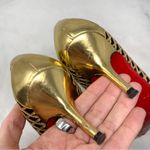 Christian Louboutin Treil 70 Crepe Metallic Gold Peep Toe Low Kitten Heels 35.5 Photo 9