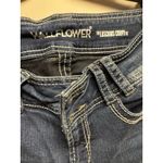 Wallflower Women's The Lucious Curve Fit Jeans Dark Wash Size 5 Reg Blue Photo 3