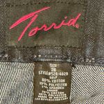 Torrid  Wide Boot Flair Leg Plus Jeans Sz 26 Dark Wash Demin‎ Stretch Photo 2