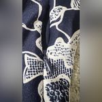 ENFOCUS STUDIO Elegant Navy and White Floral Midi Dress Blue Size 8 Photo 4