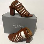Vionic  Sandals Photo 3