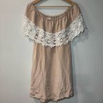 Stone Cold Fox ‎ Strapless Beige Dress with White Lace Photo 1