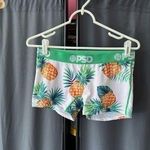 psd pineapple shorts (ALSO SELLING MATCHING SPORTS BRA) Size M Photo 0