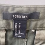 Forever 21 Olive green chino shorts w/belt Size 30 Photo 3