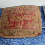 Levi's VINTAGE LEVI’S Women’s 550 Relaxed Fit Tapered Leg Siz 16 Mis S 28” Inseam Blue Photo 3