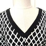 White House | Black Market  black and white tunic top Photo 5