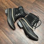 Sorel  Black Fleece Lined Boots Size 6 Photo 7