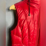 Pendleton  NWT Duck Down red Puffer Vest W/Removable Hood Woman's Small Photo 2