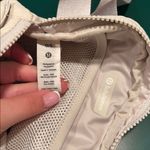 Lululemon  Everywhere Belt Bag 1L White Opal‎ Photo 3