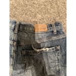 Buckle BKE Parker Women's Blue Jeans Distressed Shorts Size 26, 3-inch Inseam Photo 2